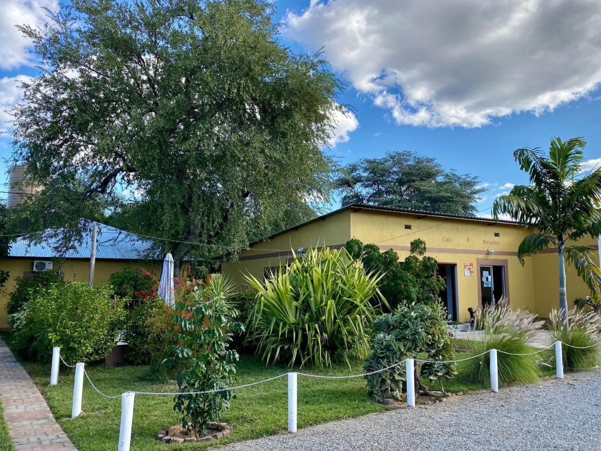 Divundu Guest House Exterior foto