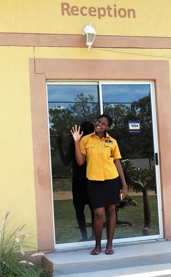 Divundu Guest House Exterior foto
