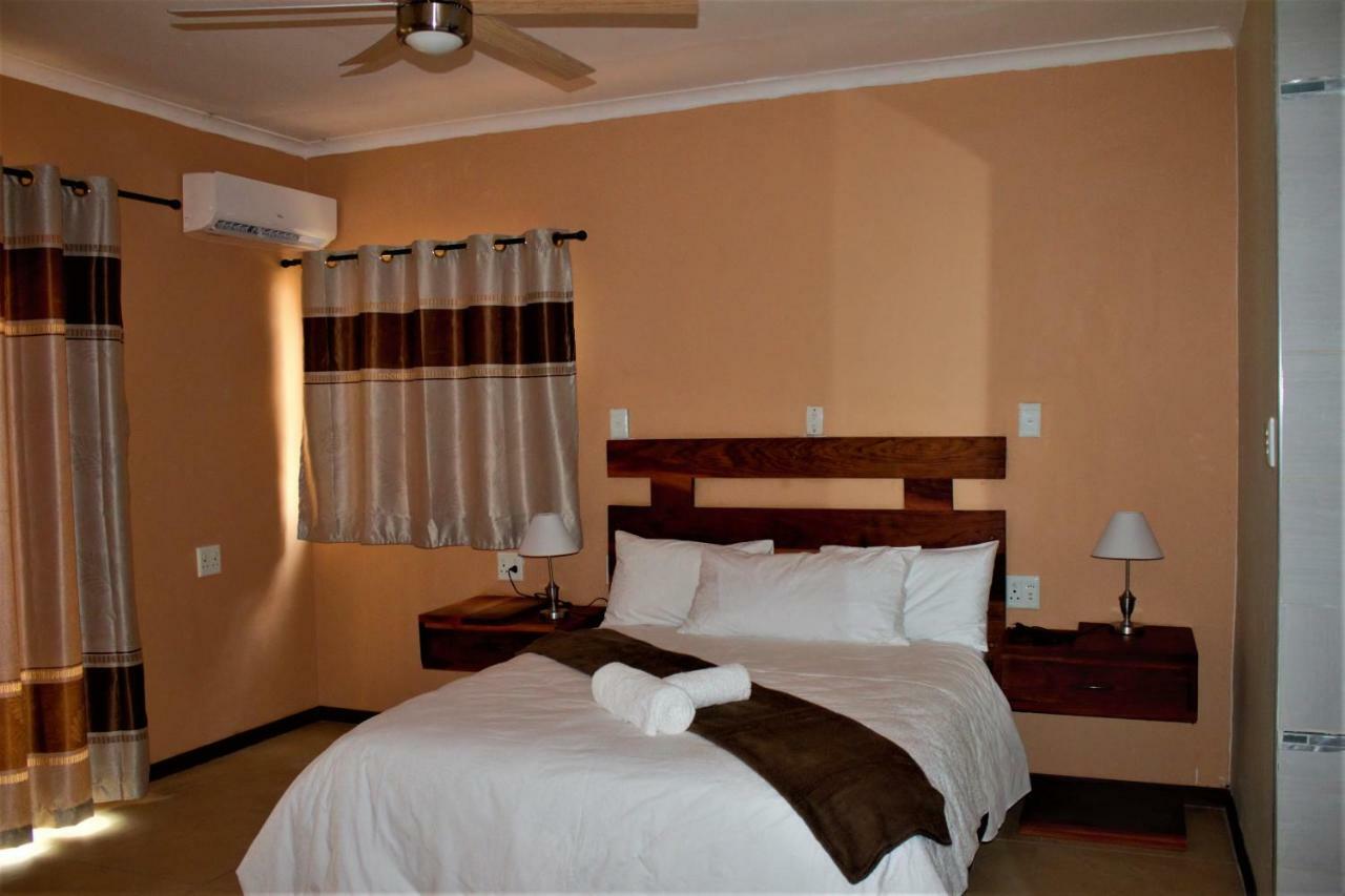 Divundu Guest House Exterior foto